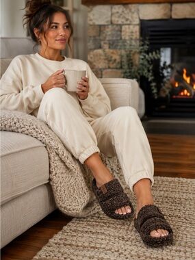 Everfoam Cozy Faux Sherpa slippers
